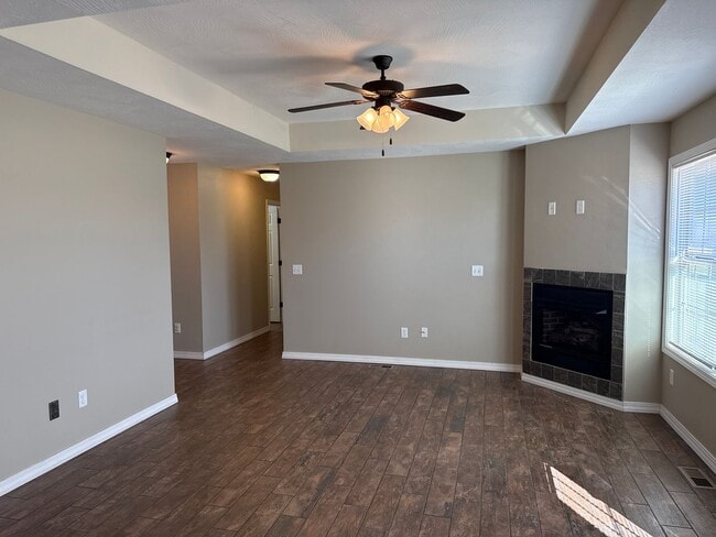 Building Photo - Beautiful Home in Deer Lake Estates