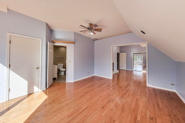 Building Photo - 135 E 55th St