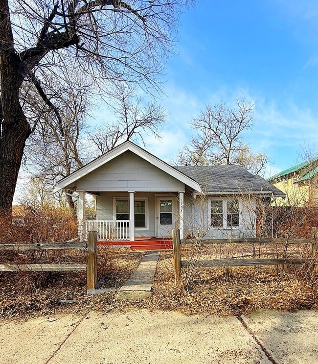 Building Photo - 1701 W. Kiowa-