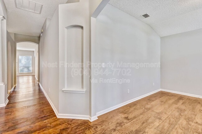 Building Photo - 4613 W Catbrier Ct