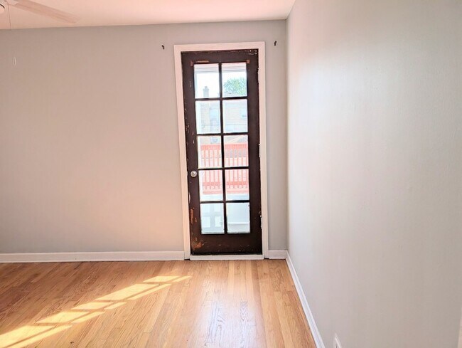 Building Photo - 2617 N 74th Ave