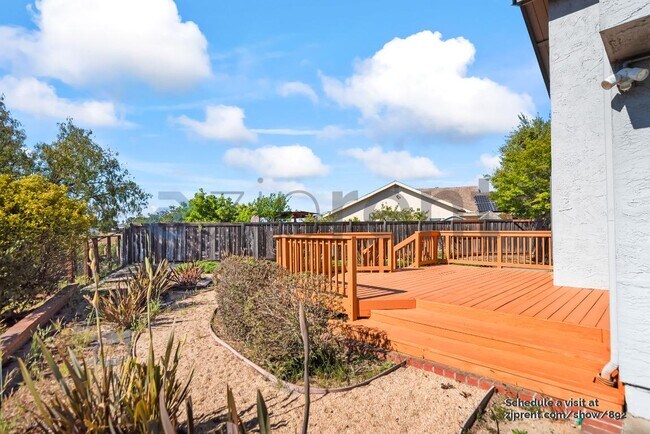 Building Photo - 3700 Hidden Springs Ct
