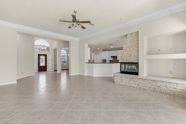 Building Photo - 9635 Empress Crossing Dr