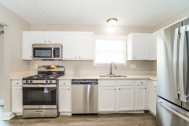 Building Photo - 2108 Juneau Way