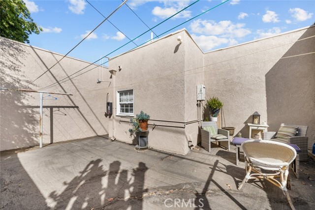Building Photo - 15234 Dickens St
