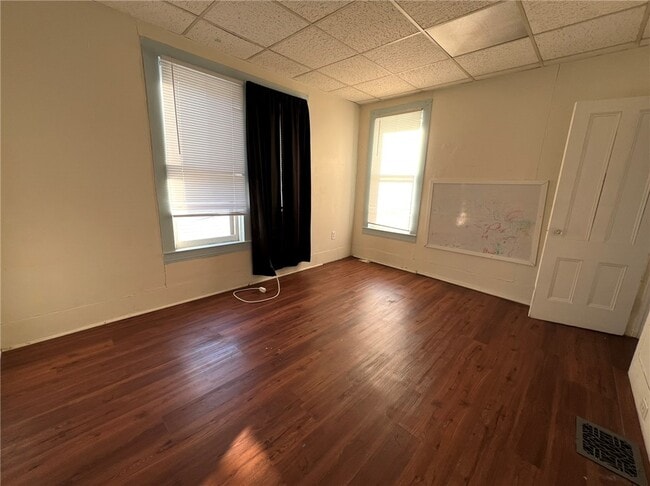 Building Photo - 411 Herrick St