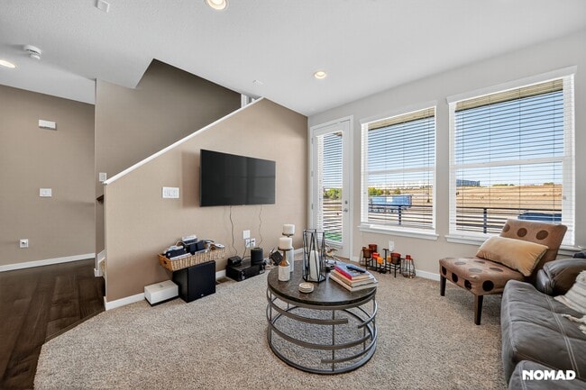 Building Photo - 15609 E Broncos Pl
