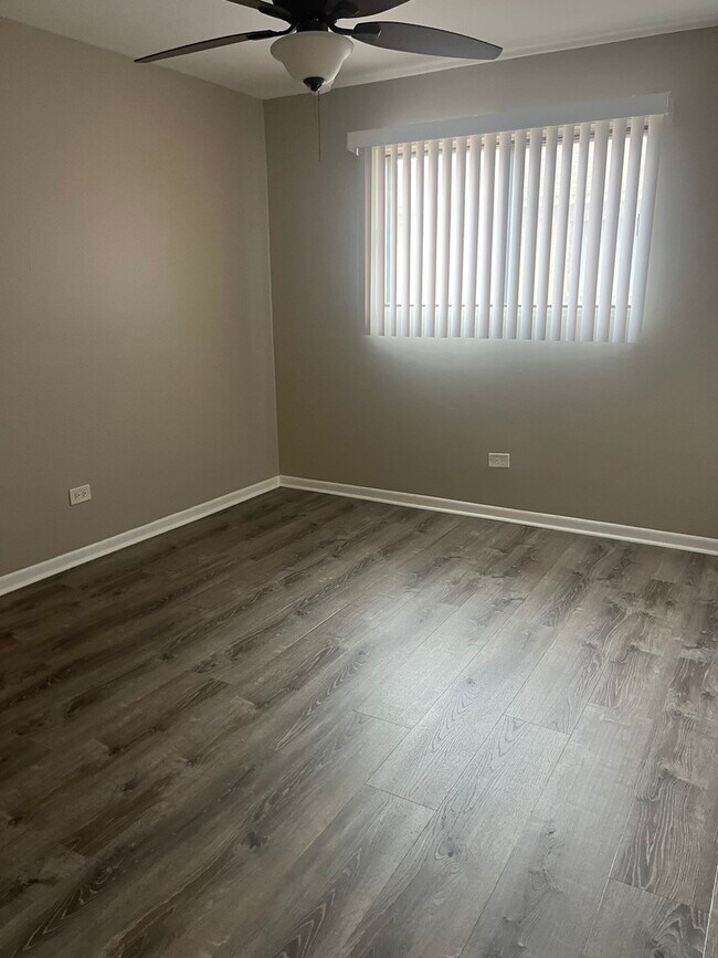 Building Photo - 6045 Marshall Ave