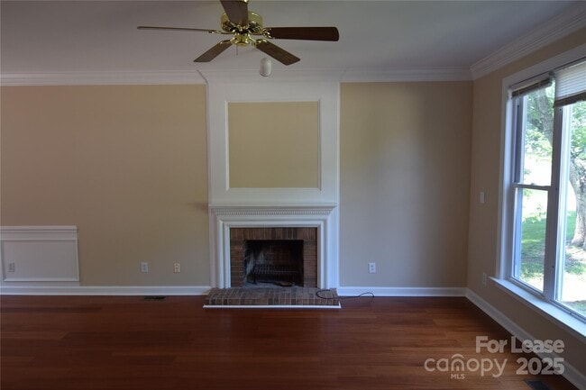 Building Photo - 9228 Old Barnette Pl