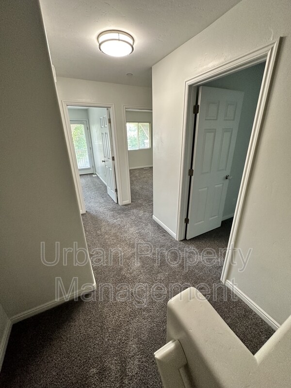 Building Photo - 11467 Open View Ln