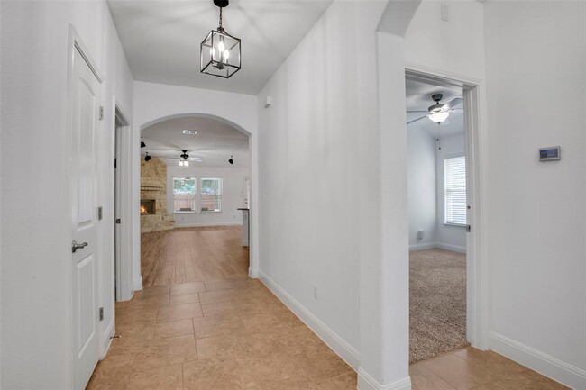 Building Photo - 9501 Bentley Garner Ln