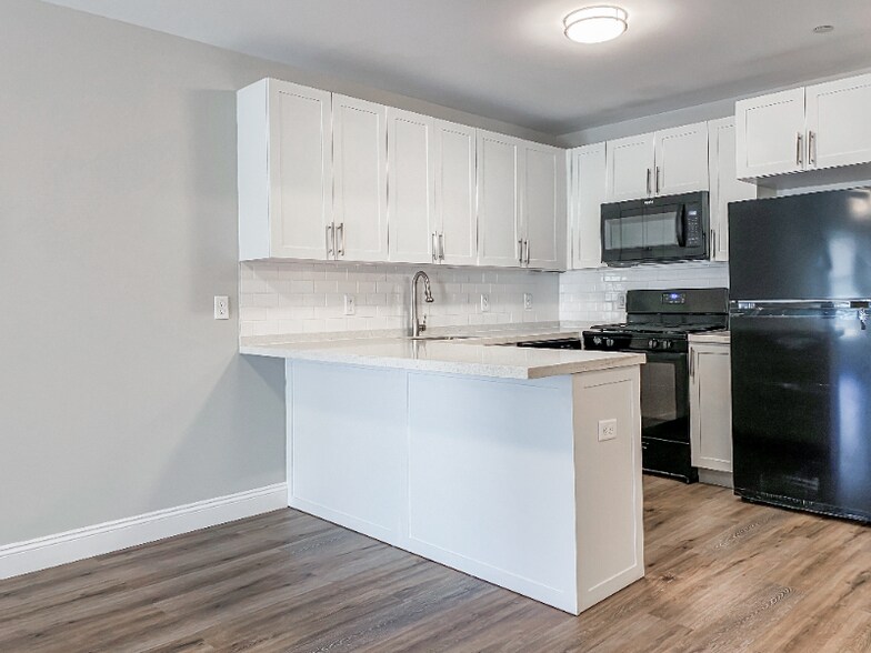 Building Photo - 20 Canfield St