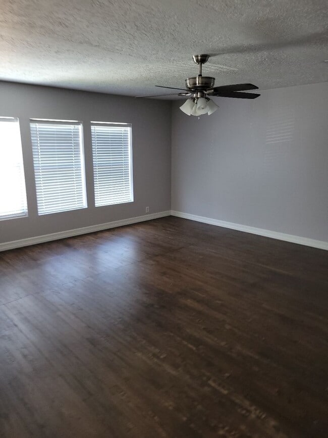 Building Photo - 6918 Irvington Blvd