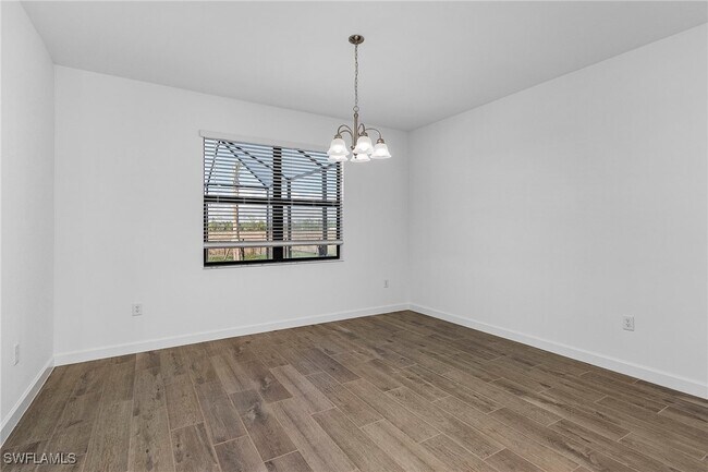 Building Photo - 20989 Napa Lp