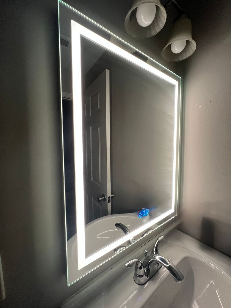 Building Photo - 1327 Kenilworth Dr SW