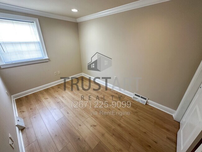 Building Photo - 3950 Constance Rd