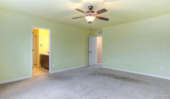 Building Photo - 29845 Macintosh Ln