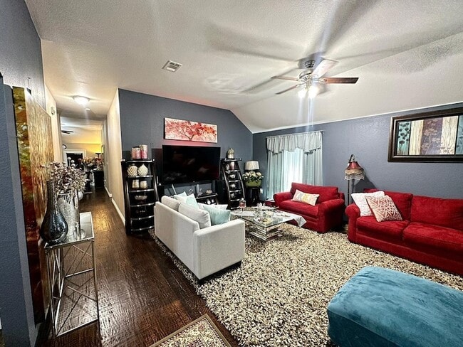 Building Photo - 4650 Stonewall Cove