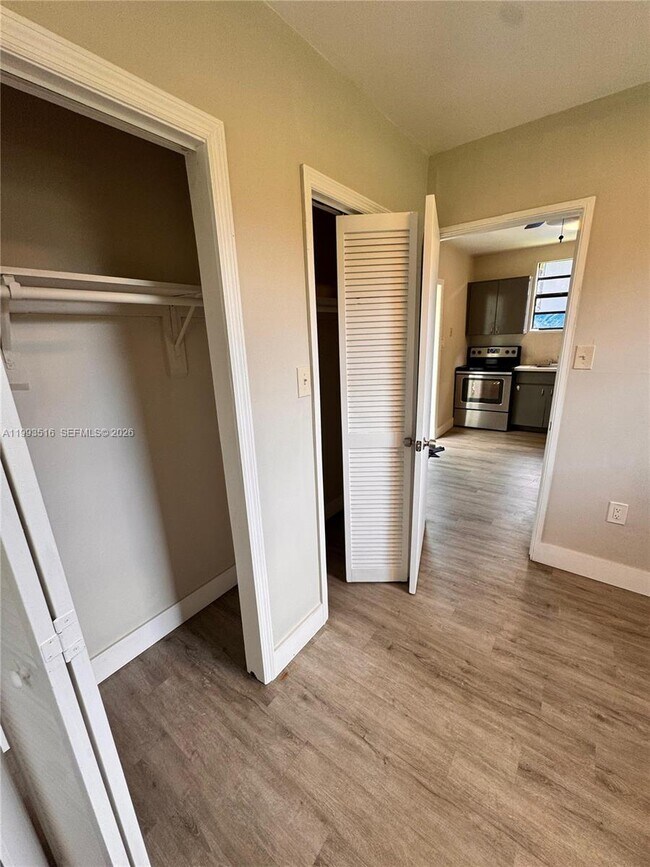 Building Photo - 784 NW 100th St