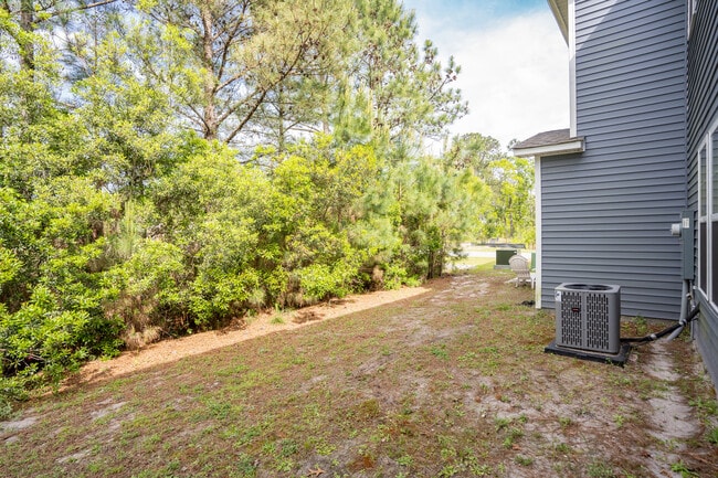 Building Photo - 202 N Stingray Ln