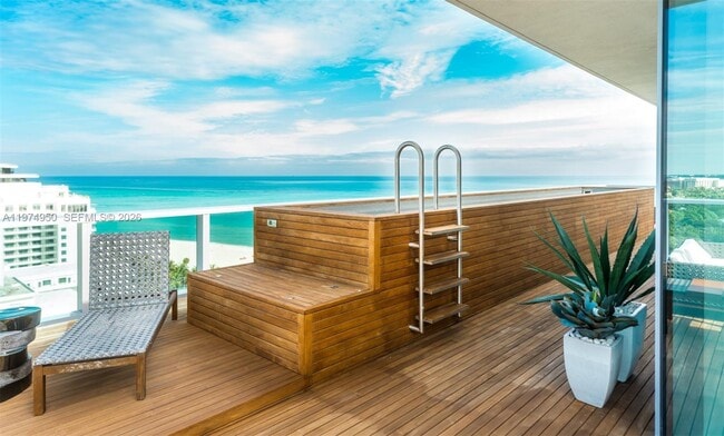 Building Photo - 2901 Collins Ave