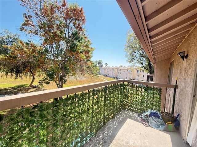 Building Photo - 1525 Walnut Leaf Dr