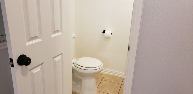 Building Photo - 3304 Twp Grove Ln