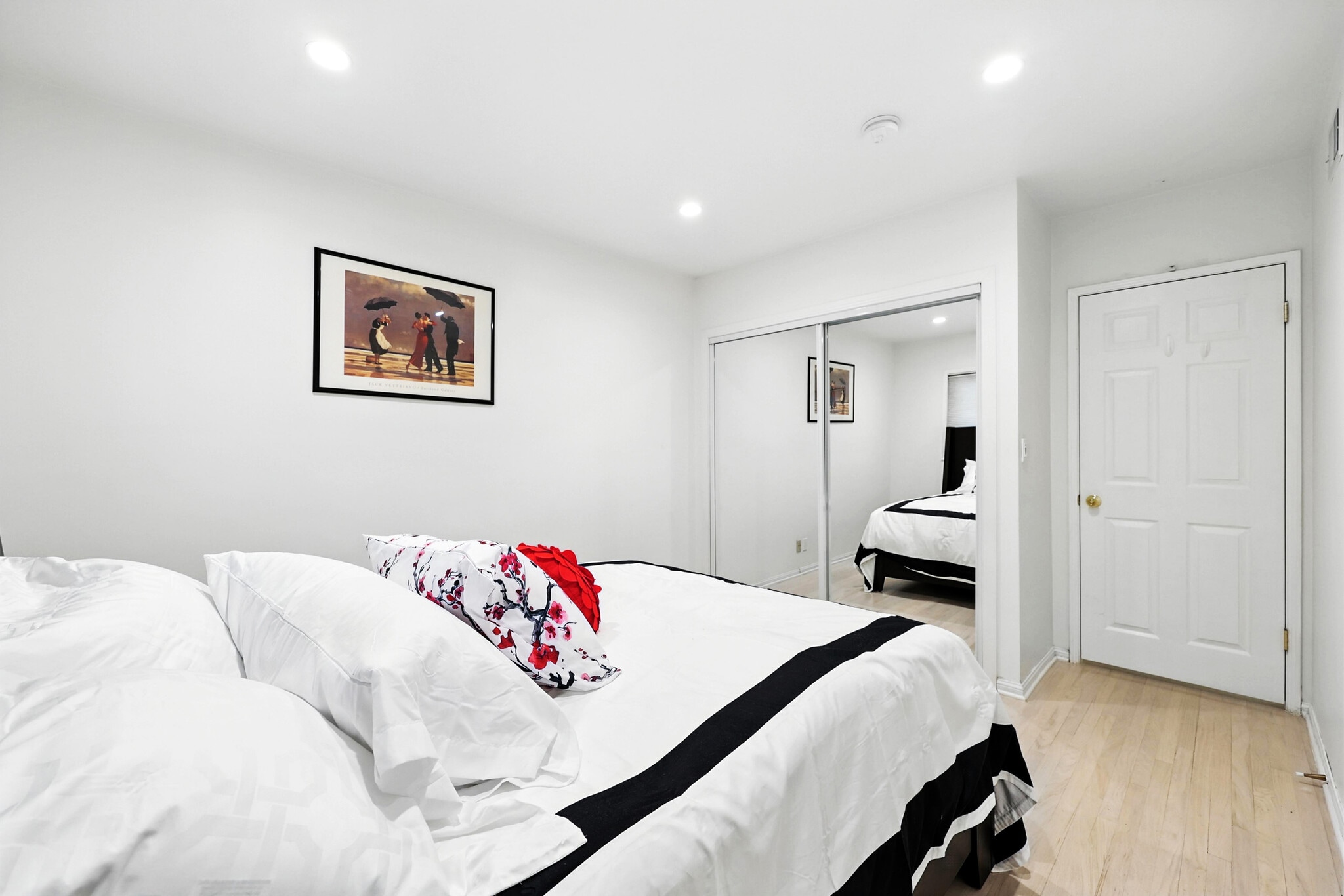 Building Photo - 22101 Buenaventura St
