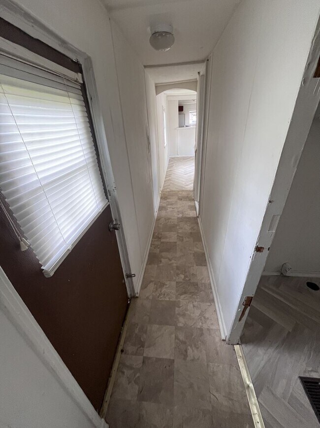 Building Photo - Sunrise Mobile Home Community