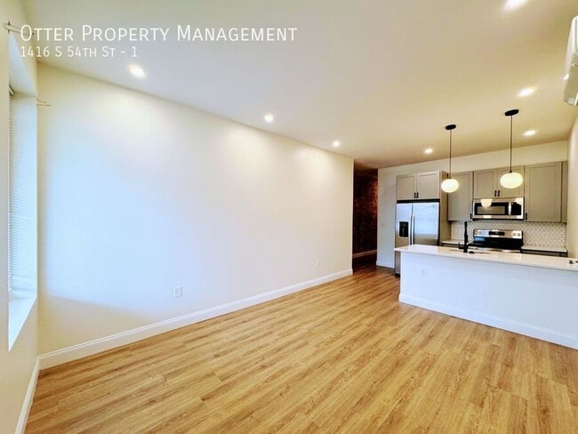 Primary Photo - 1416 S 54th St