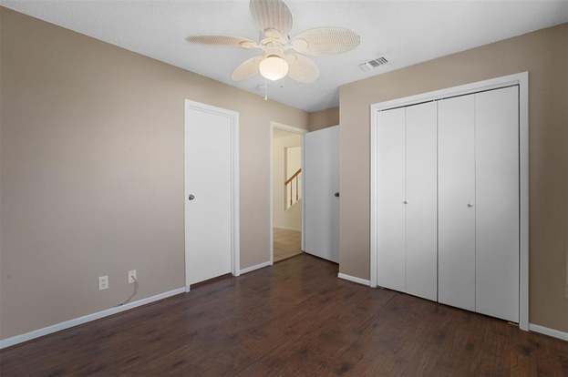 Building Photo - 8416 Seawall Blvd