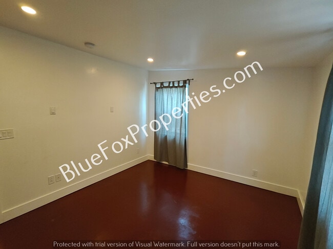 Building Photo - 3137 E Pima St