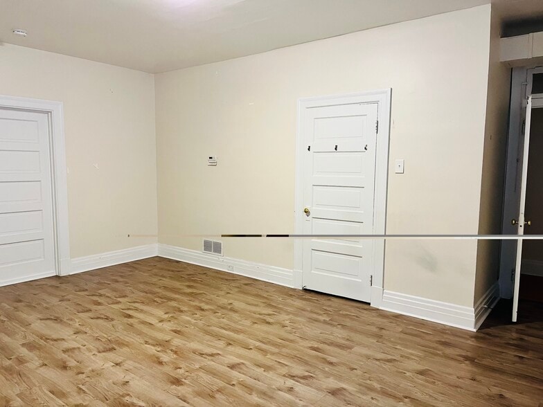 Building Photo - 1630 Lowrie St