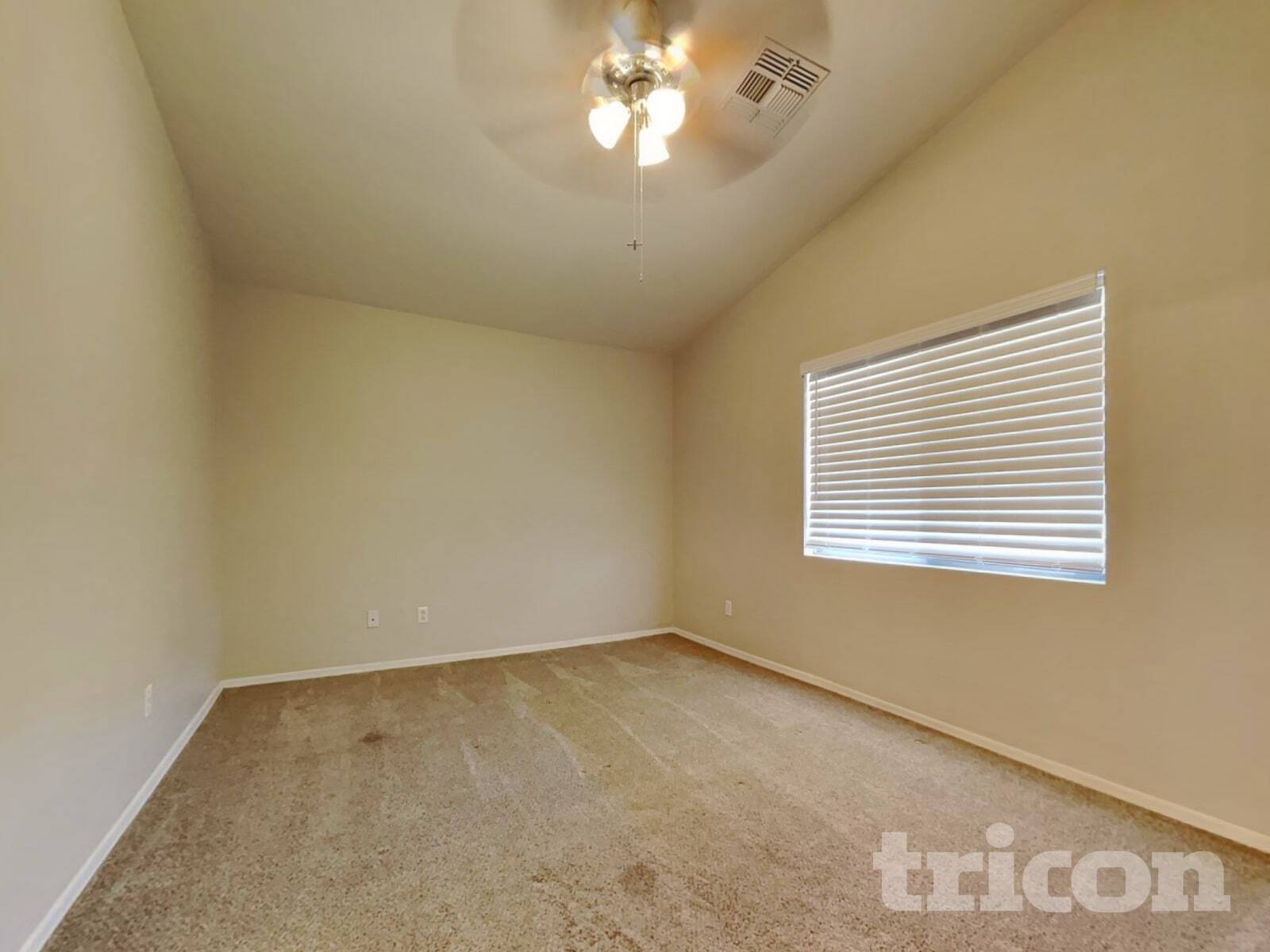 Building Photo - 12429 W Larkspur Rd