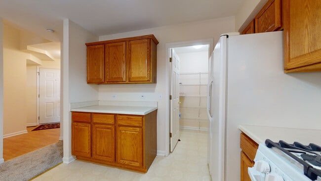 Building Photo - 2739 Cobblestone Dr