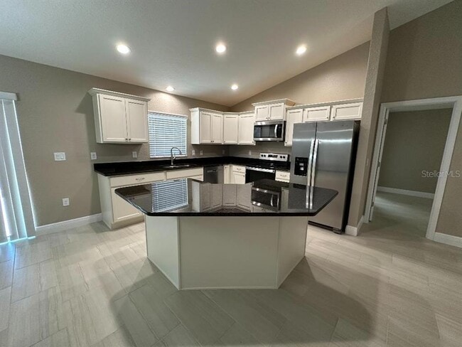 Building Photo - 14851 SW 48th Ave