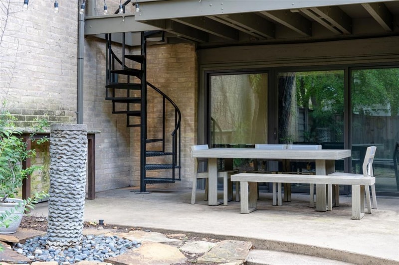 Building Photo - 4030 Buena Vista St