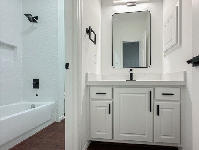 Building Photo - 93 N Acacia Park Cir