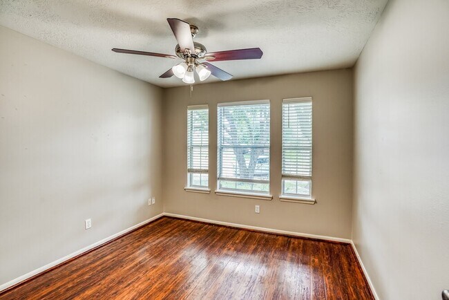 Building Photo - 6614 High Stone Ln