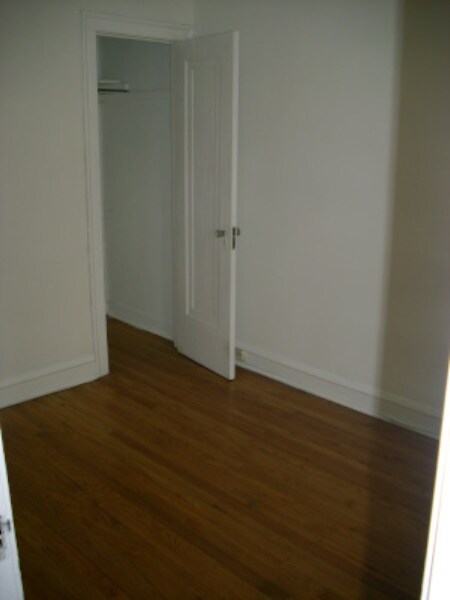 bedroom - 1942 N Whipple St