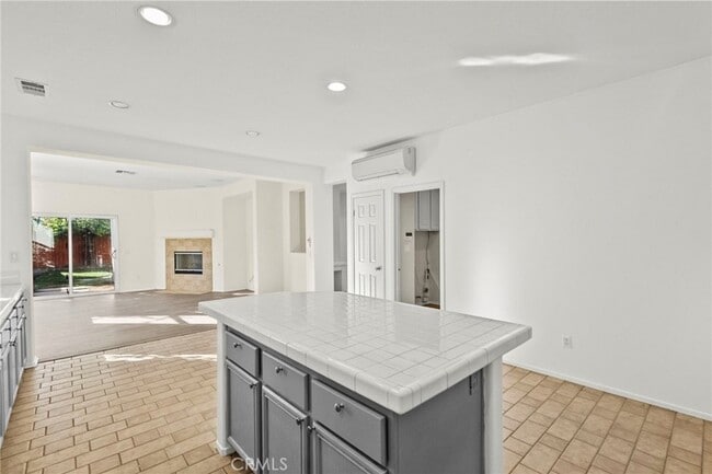 Building Photo - 19914 Via Joyce Dr