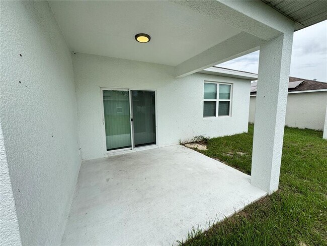 Building Photo - 13 Zinnia Ln