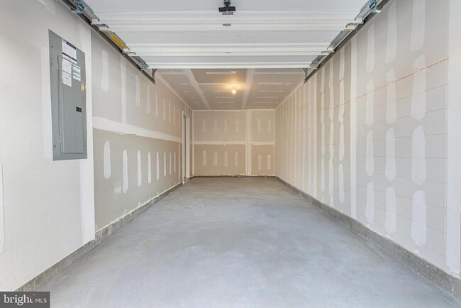 Building Photo - 159 Sandy Rdg Rd