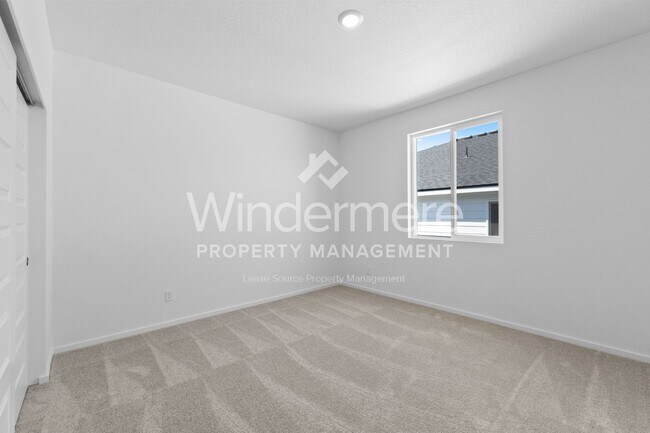 Building Photo - **September** New 3-Bedroom Home In Eagle Ridge
