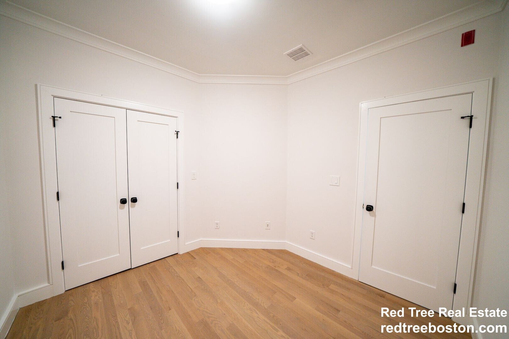 Building Photo - 37 Calumet St