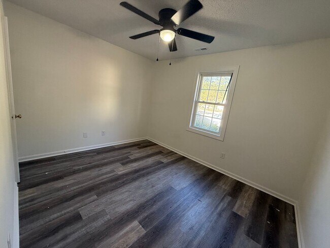 Building Photo - 3508 Pear Tree Ct NW