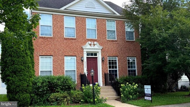 Primary Photo - 6004 Abernethy Ln