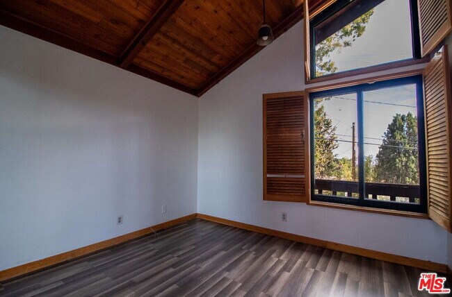 Building Photo - 11619 Lerdo Ave