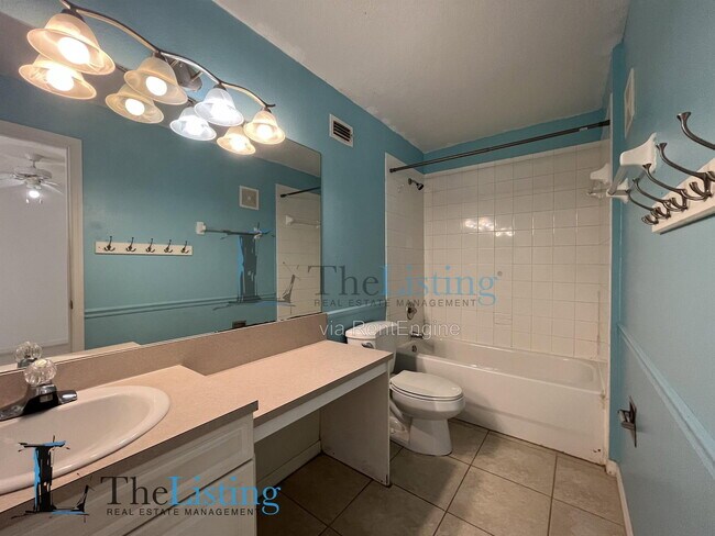 Building Photo - 327-5 Coconut Palm Way