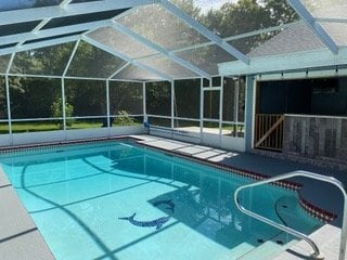 Building Photo - Large Fenced Yard!  Rainbow Woods Home For Rent